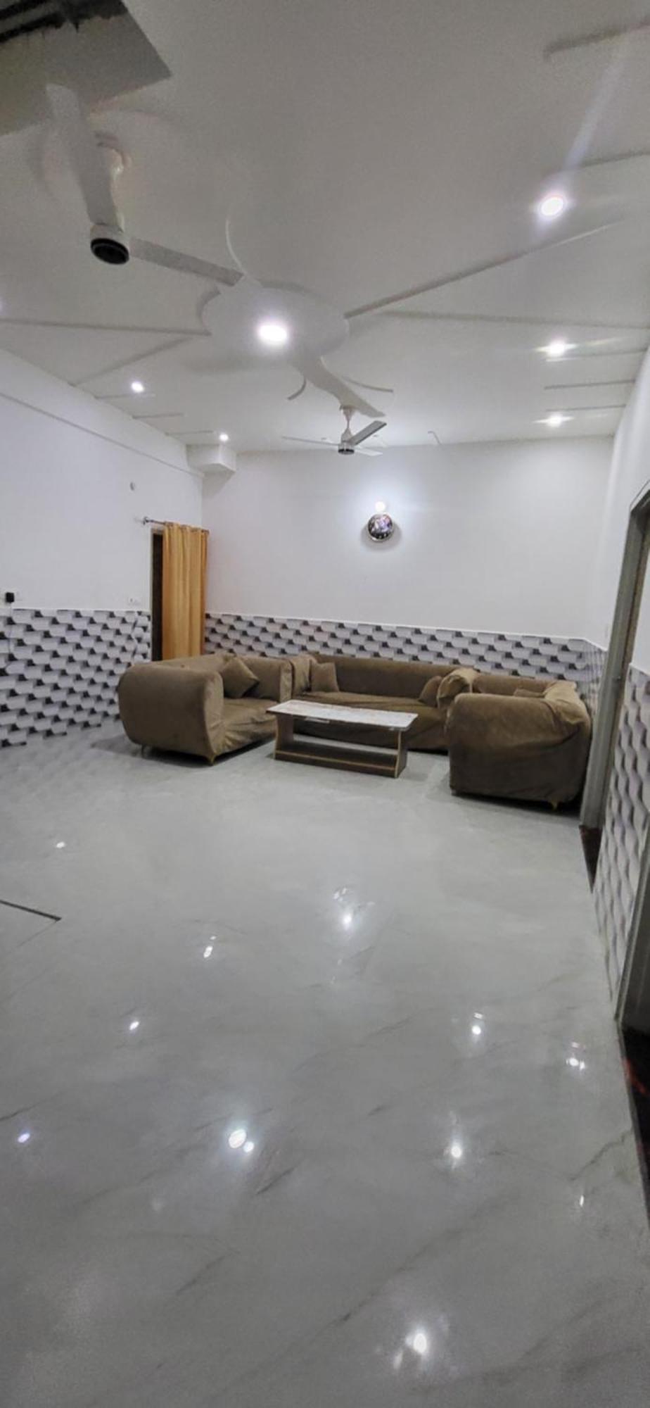 House Of Krishna Hotell Vrindāvan Eksteriør bilde